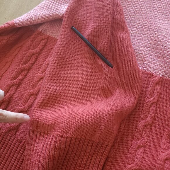 St. John Salmon Color Block Cableknit Crew Neck Wool Knit Sweater - Picture 6 of 6